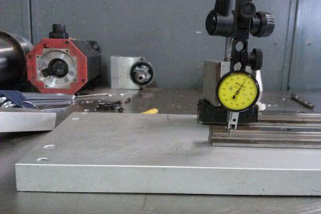 直線導(dǎo)軌如何校直，請(qǐng)看如下幾大步驟